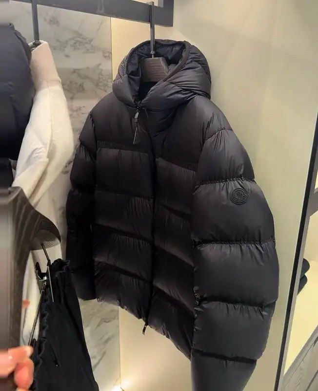 Moncler sz1-5 26yr311